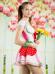 AdsPics presents: She likes to keep things straight forward and show off all of her beauty right away