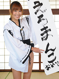 AdsPics presents: Turned on Yuuno Hoshi shows new ways to do calligraphy on the table
